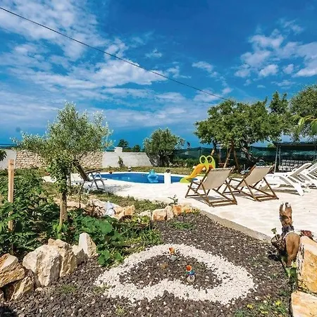 Villa Anita Budak